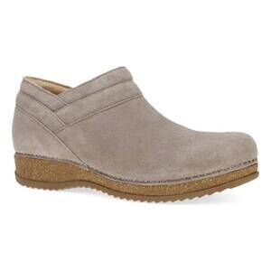 NEW DANSKO women's muriel suede clog in taupe